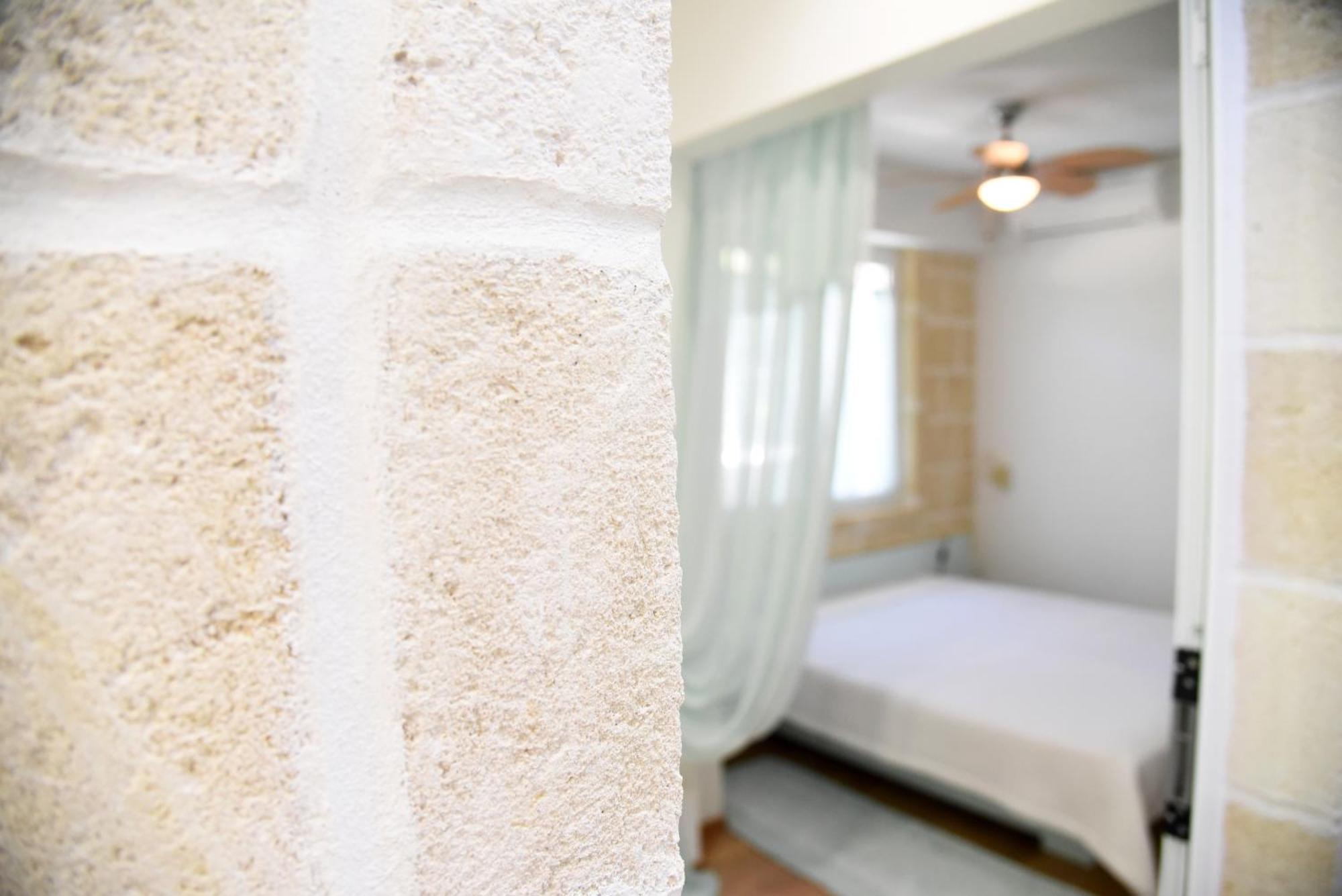 B&B Al Vecchio Glicine Torre Canne Exterior photo