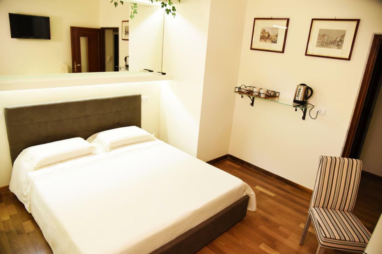 B&B Al Vecchio Glicine Torre Canne Exterior photo